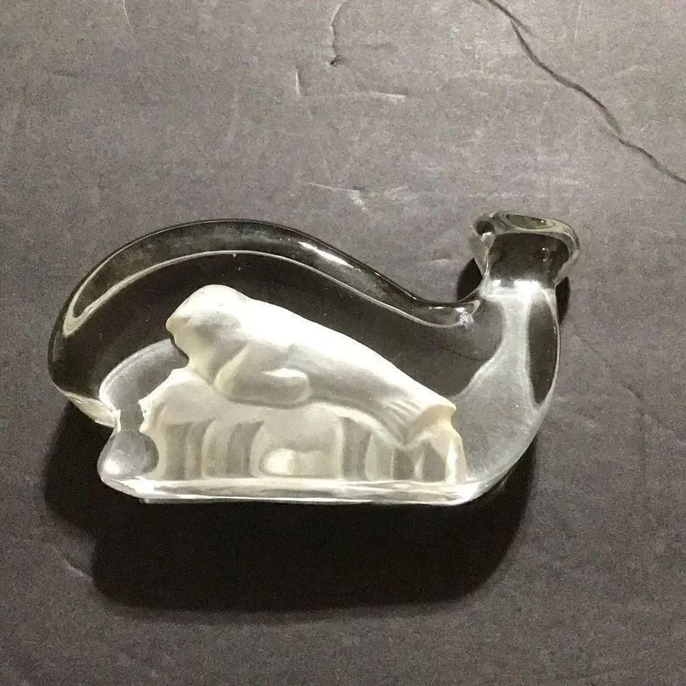 Vintage, seal in a whale Paper weight ￼￼